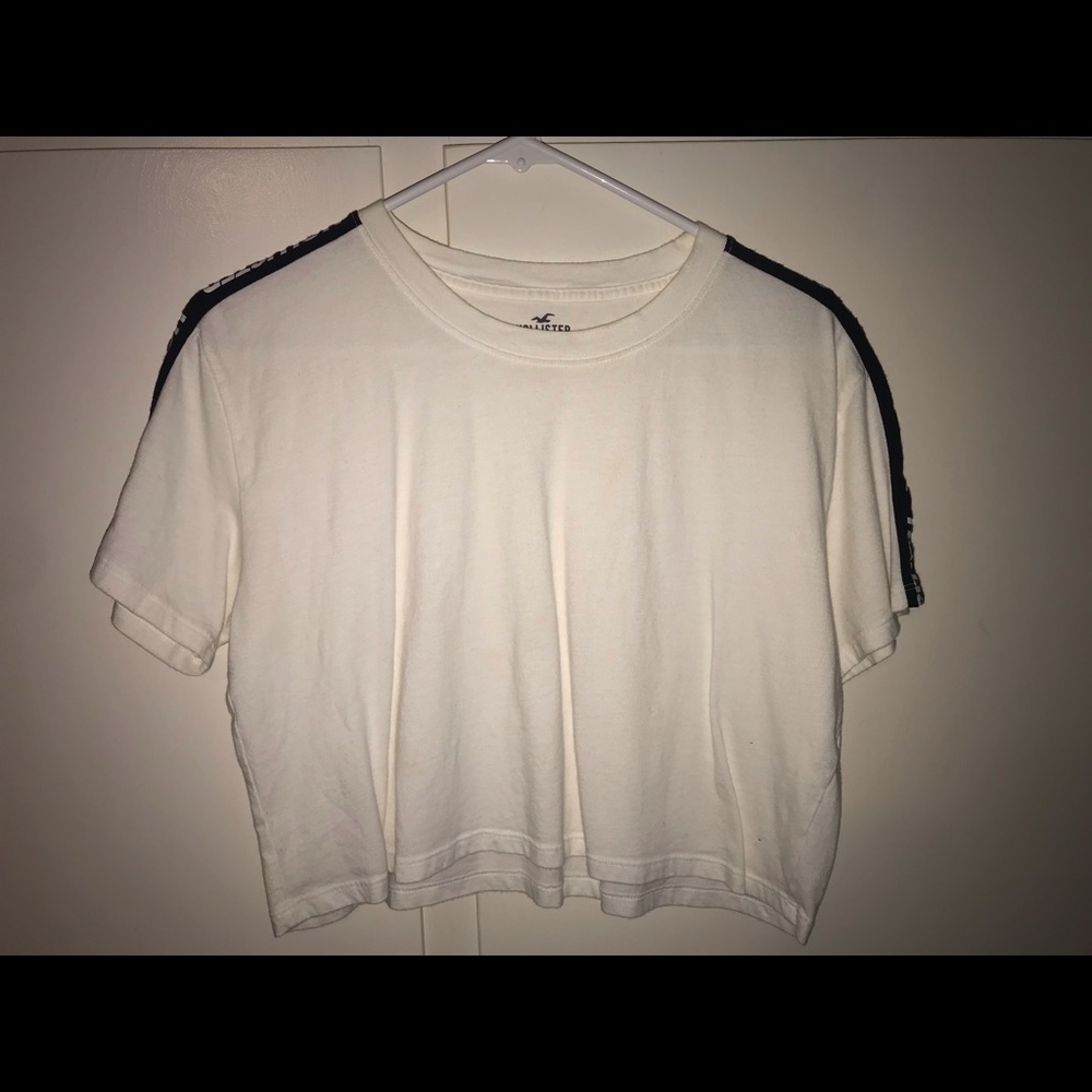 woman’s hollister shirt